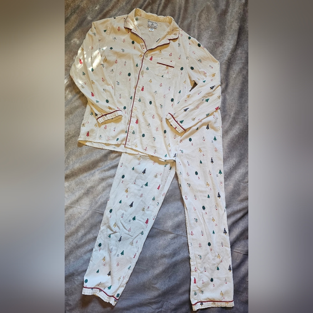 Kids Holiday Tree Print Pajama Set